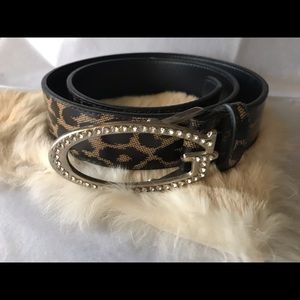 Guess Belt